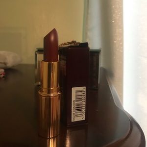 Charlotte Tilbury lipstick Night Crimson